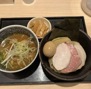 「特製濃厚魚介つけ麺、極太めんま」@麺屋 一燈の写真
