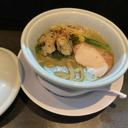 牡蠣ポタージュらーめん、牡蠣油の和えそば