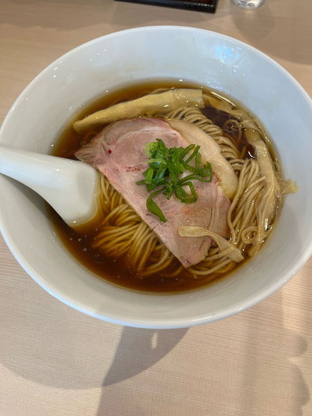 「醤油らぁ麺 750円」@らぁ麺 まる鈴の写真