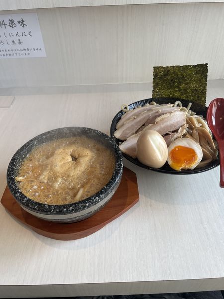 「（石焼き）濃峰つけ麺&チャーシュー＆味玉」@つけ麺専門店 峰の写真