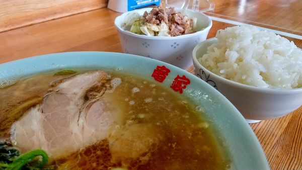 「#ラーメン #700円 #キャべチャー #100円 #ライス #」@ラーメン竜家 六角家姉妹店の写真