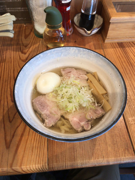 「味玉山塩らーめん（870円）」@会津山塩らーめん 塩々の写真