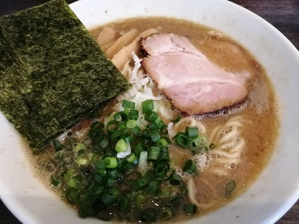 「中華そば(700)+のり(50)」@吉田食堂の写真