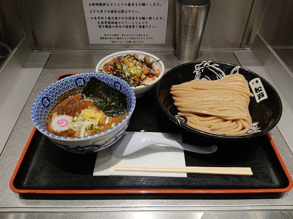「濃厚つけ麺 並 チャーシュー丼」@松戸富田麺絆の写真