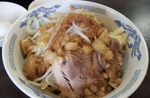「油そば小 850円」@ラーメンどでん 大宮店の写真