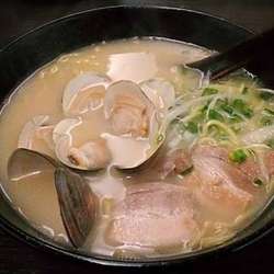 はまぐりラーメン950円