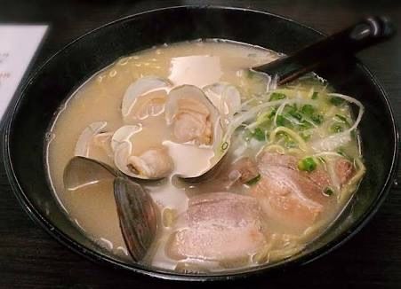「はまぐりラーメン950円」@梅田貝汁はまぐりラーメンの美味い店 上海の写真