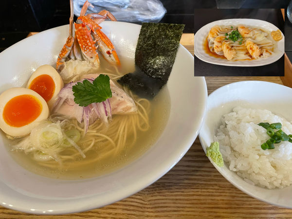 「【限定】蟹と鯛の潮そば880円、ワンタン皿450円」@麺's キッチン RIRIの写真