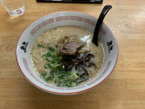 「長浜ラーメン650円」@長浜ラーメン まき 平和店の写真