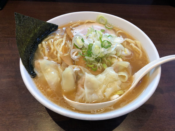 「わんたんめん」@昌平ラーメン 成子坂店の写真