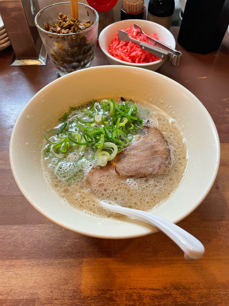 「博多豚骨らーめん」@幸心堂の写真