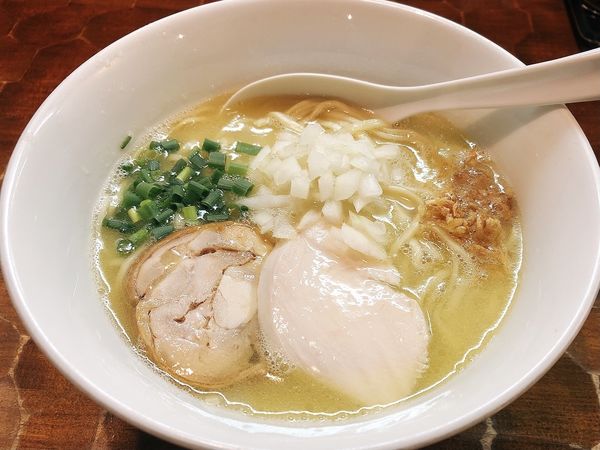 「鶏白湯　塩　大盛225g（820円）」@活龍鶏そば専門店 とりだけの写真