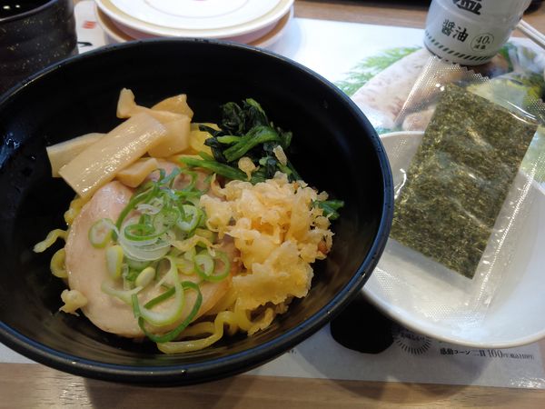 「自分でまぜる家系油そば　４６２円」@かっぱ寿司 足立谷在家店の写真