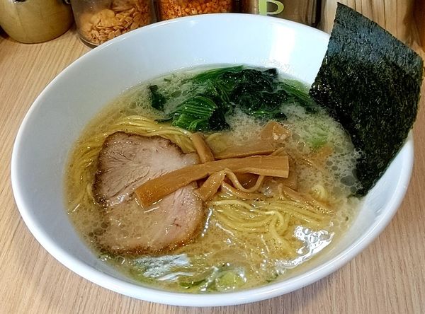 「塩豚骨らーめん」@塩豚骨らーめん たちひらの写真