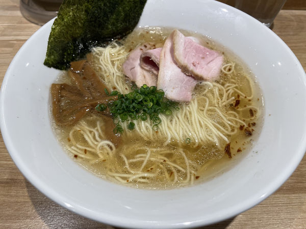 「豚塩そば（大）」@中華そば つるやの写真