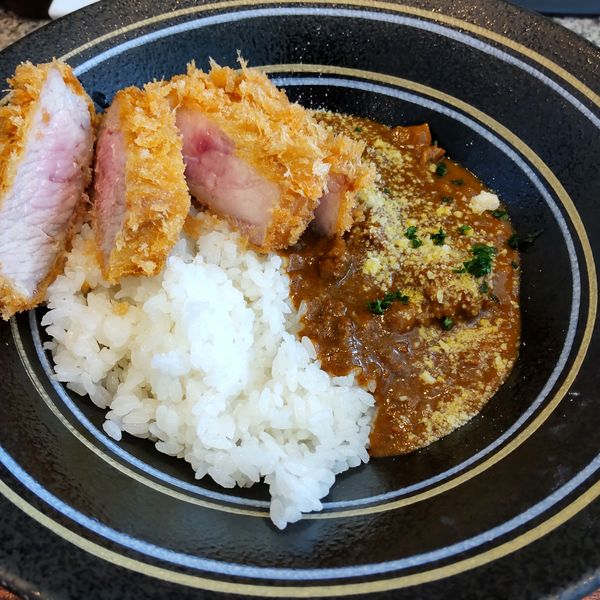「牛すじと牛ひき肉たっぷり旨辛カツカレーライス（￥1,500）」@とんかつ 大希の写真