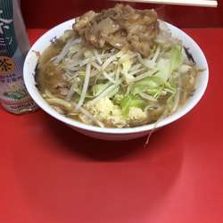 ラーメン小　麺少なめ