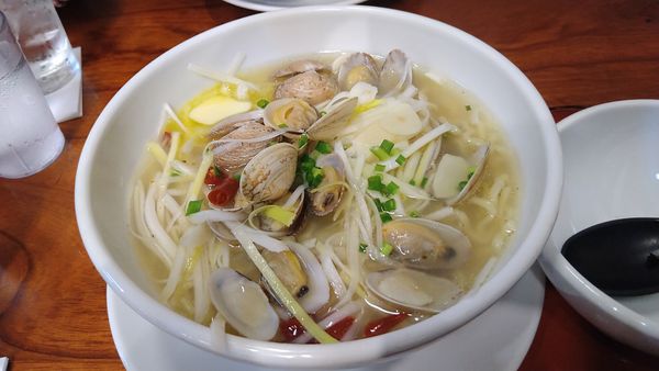 「あさりバターボンゴレラーメン¥990+」@めでたいやの写真