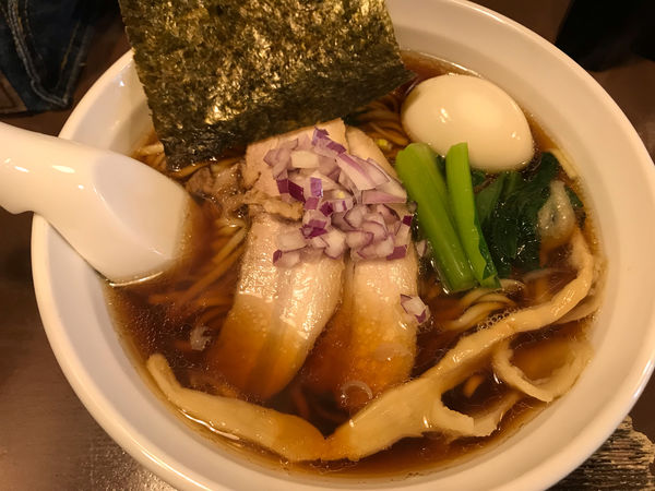 「黒醤油煮干しﾗｰﾒﾝ味玉固め850円」@麺処 宥乃の写真