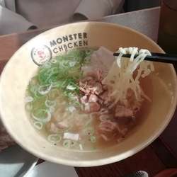 鶏だし旨塩ヌードル(780円)