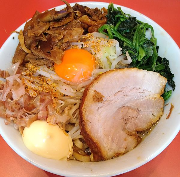 「まぜそばミニ+鶏ほぐし､ほうれん草､マヨ」@麺屋 桐龍 久喜店の写真