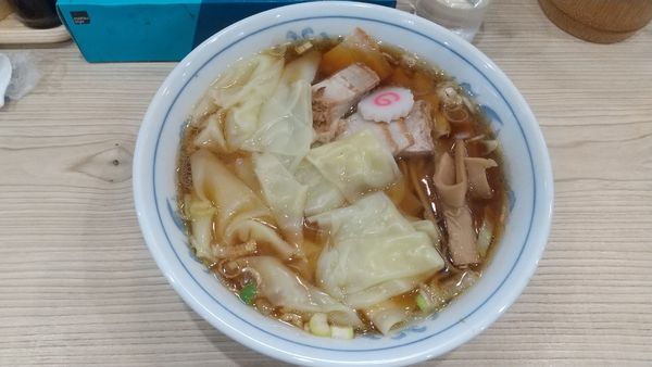 「ワンタンチャーシューメン850円→750円」@らーめん 高尾の写真
