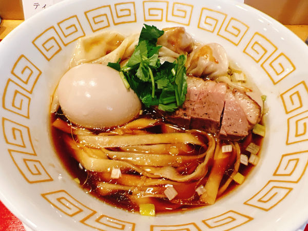 「鴨醤油らーめん」@鴨だしらーめん 鴨福の写真