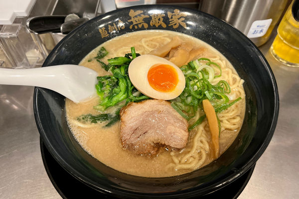 「本丸-X 900円」@麺創房 無敵家の写真