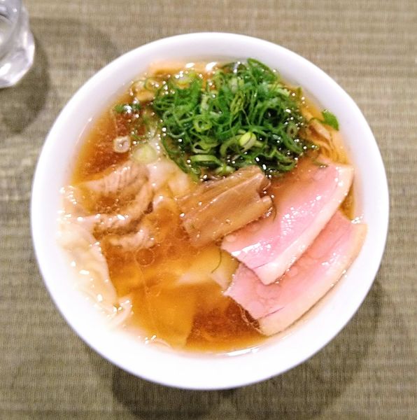 「鴨ワンタン麺」@らーめん 鴨to葱の写真