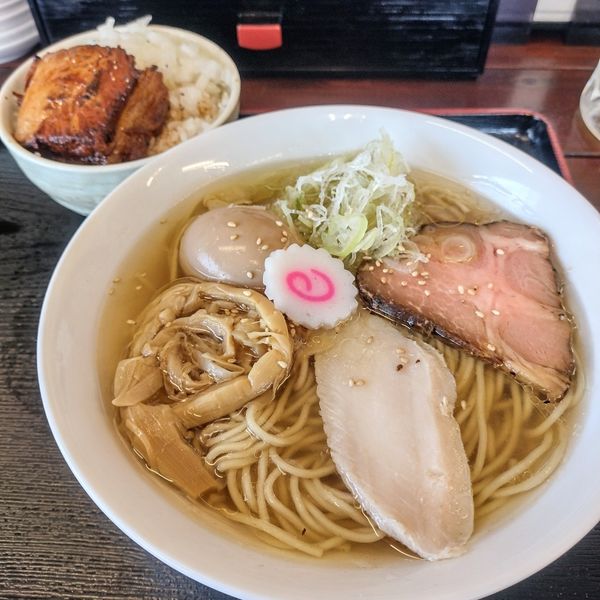 「中華そば､味玉､脂飯」@餃子の並商 都賀店の写真