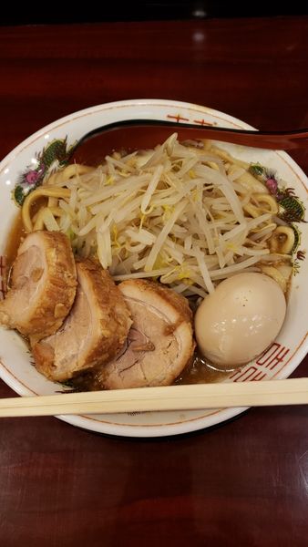 「ぷちらーめん760円豚増し180円(味玉付)」@ぶっ豚の写真