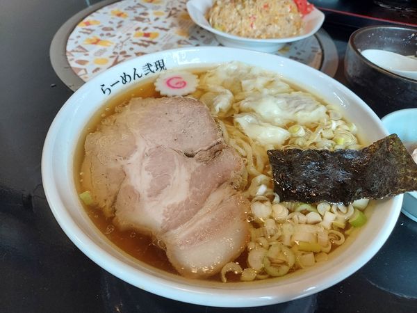 「醤油ラーメン」@青竹手打ちらーめん 弐現の写真