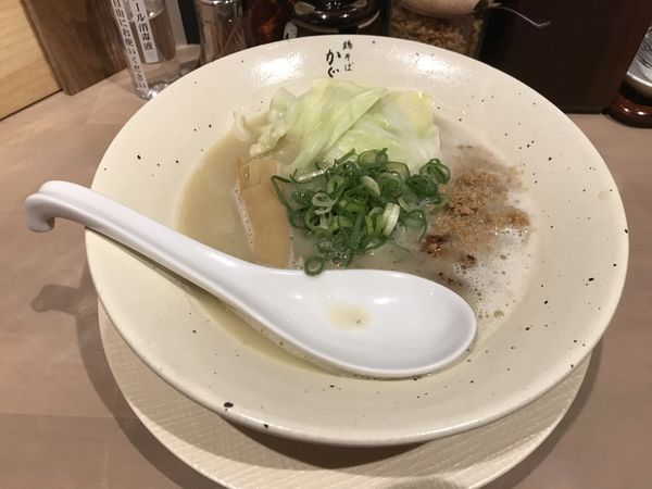 「濃熟鶏そば クーポン無料」@鶏そば かぐら屋 西新宿店の写真