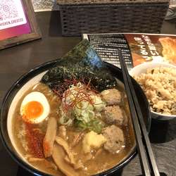 味噌ラーメン880円