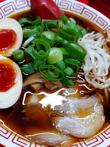 「醤油ラーメン・味玉増し」@中華ばその写真