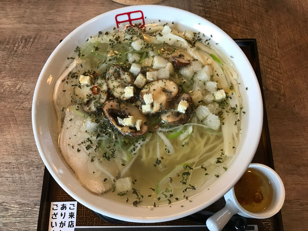 「【秋冬限定】十勝マッシュアヒージョ塩ラーメン　1100円」@十勝麺処 澄 Sumiの写真