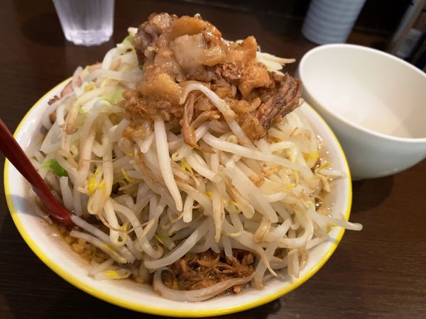 「ラーメン並＋生卵」@ラーメン イエロー 御徒町店の写真