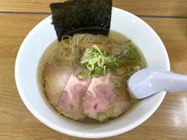 「鹿野地鶏と本枯れ節の中華そば ９００円」@中華そば 栃木阿波家の写真
