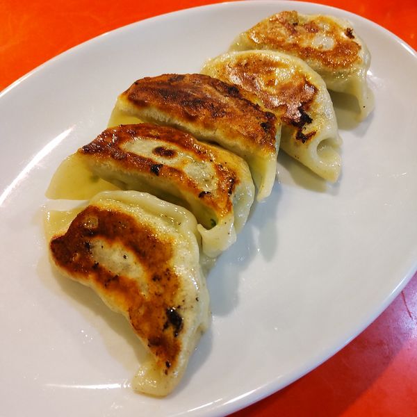 「餃子（￥450）※」@萬福飯店 永福店の写真