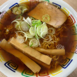 焼き干しらーめん小（2/3玉）530円