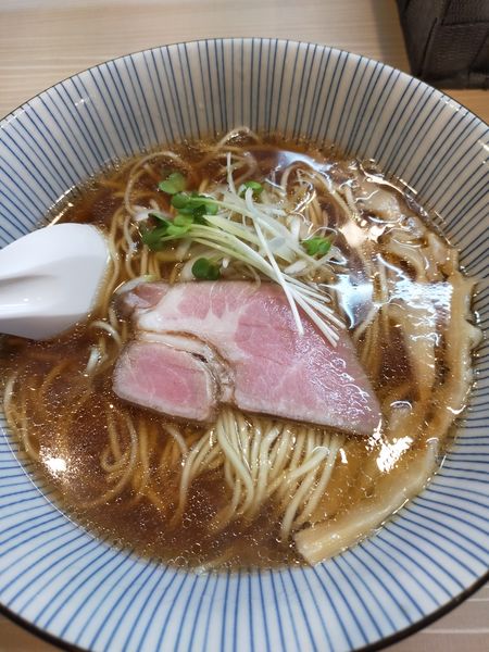 「香味中華そば」@麺屋 鶯 uguisuの写真