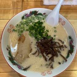 博多豚骨ラーメン