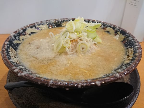 「こってりらーめん＋煮玉子」@らーめん 平太周 神保町店の写真