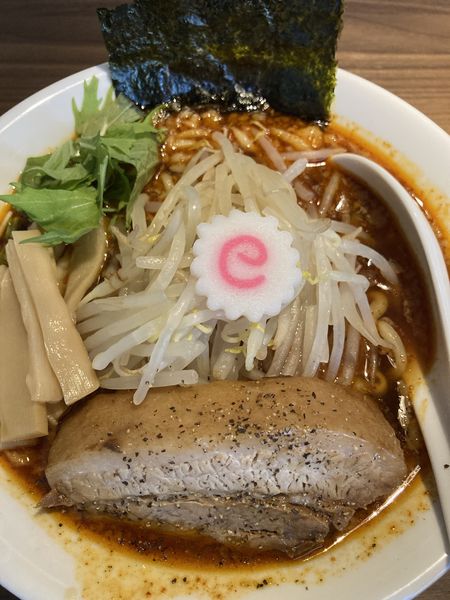 「赤ラーメン(並)¥950」@ヤマネコ軒の写真