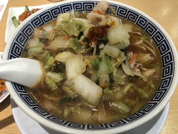 「野菜タンメン+こだわり酒場のレモンサワー(880+198円)」@タンメンと餃子 KIBARUの写真