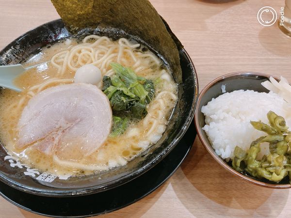 「ラーメン」@町田商店 田端店の写真
