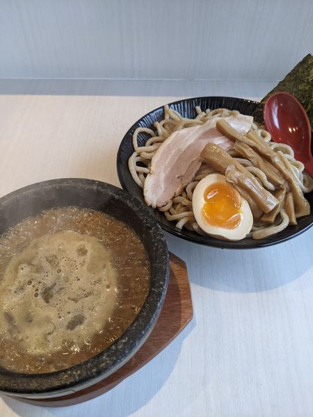 「（石焼き）濃峰つけ麺（大盛り）」@つけ麺専門店 峰の写真