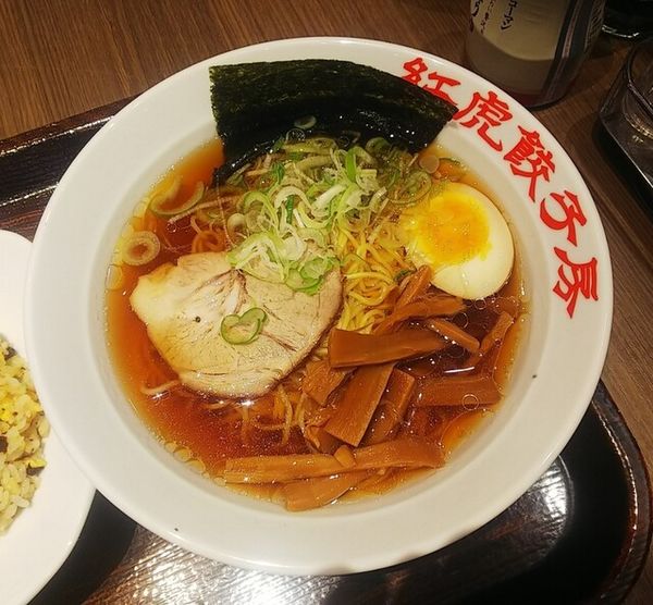 「らーめんと半炒飯セット1079円」@紅虎餃子房 イオンモール天童店の写真