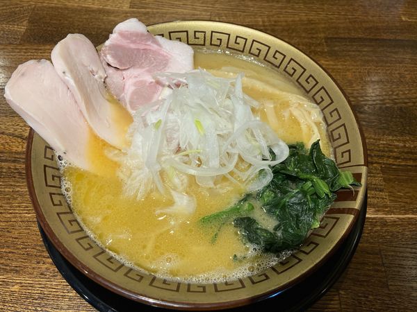 「鷄コテらぁ麺　醤油」@らぁ麺しろがね スイス村店の写真