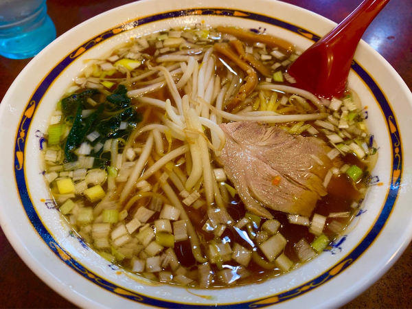 「醤油ラーメン」@日華飯店の写真
